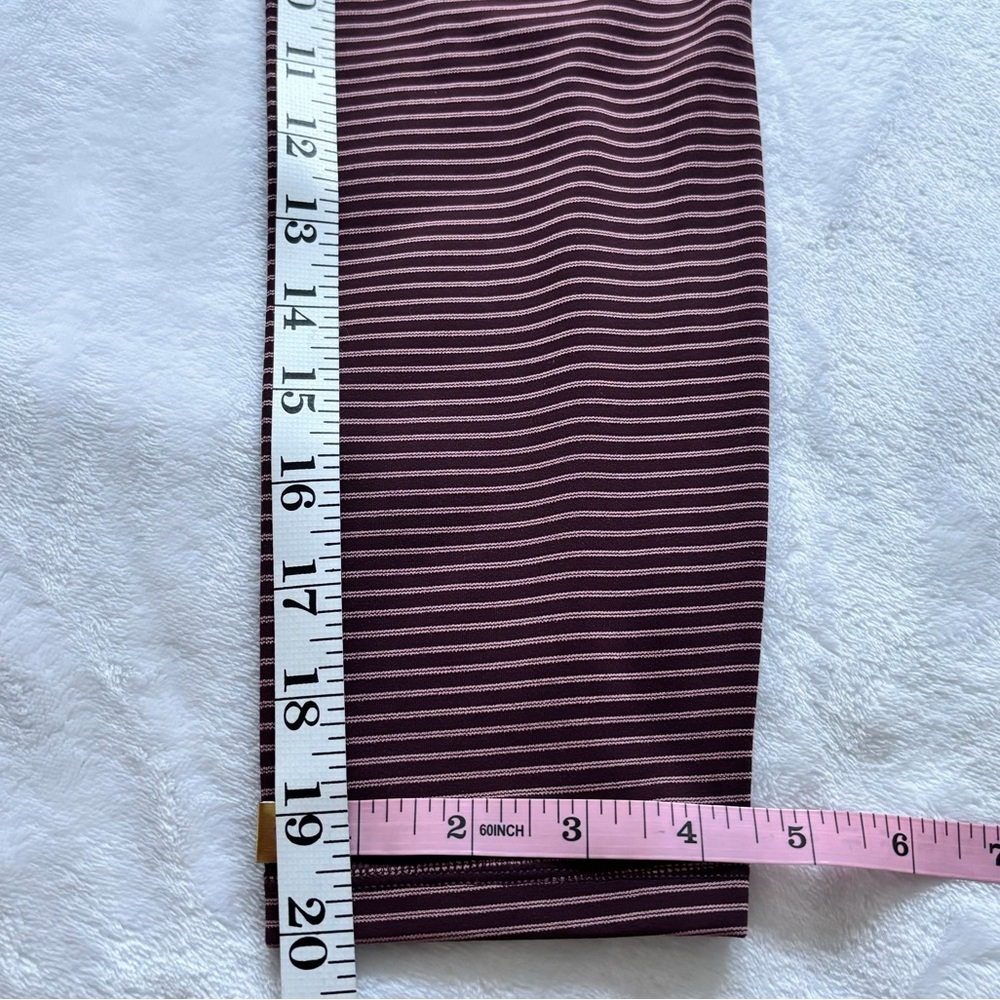 ATHLETA Salutation Stash Pocket II Textured 7/8 Striped Burgundy Legging--NWT--S - Picture 16 of 16